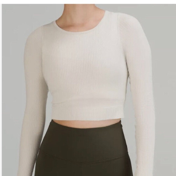 BNWT- lululemon EBB to street long sleeve - Picture 1 of 4